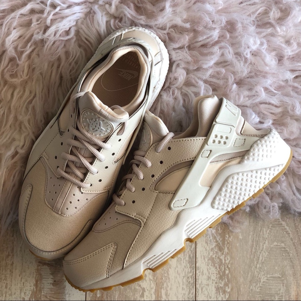NWT Nike huarache run Rare - Picture 7 of 8